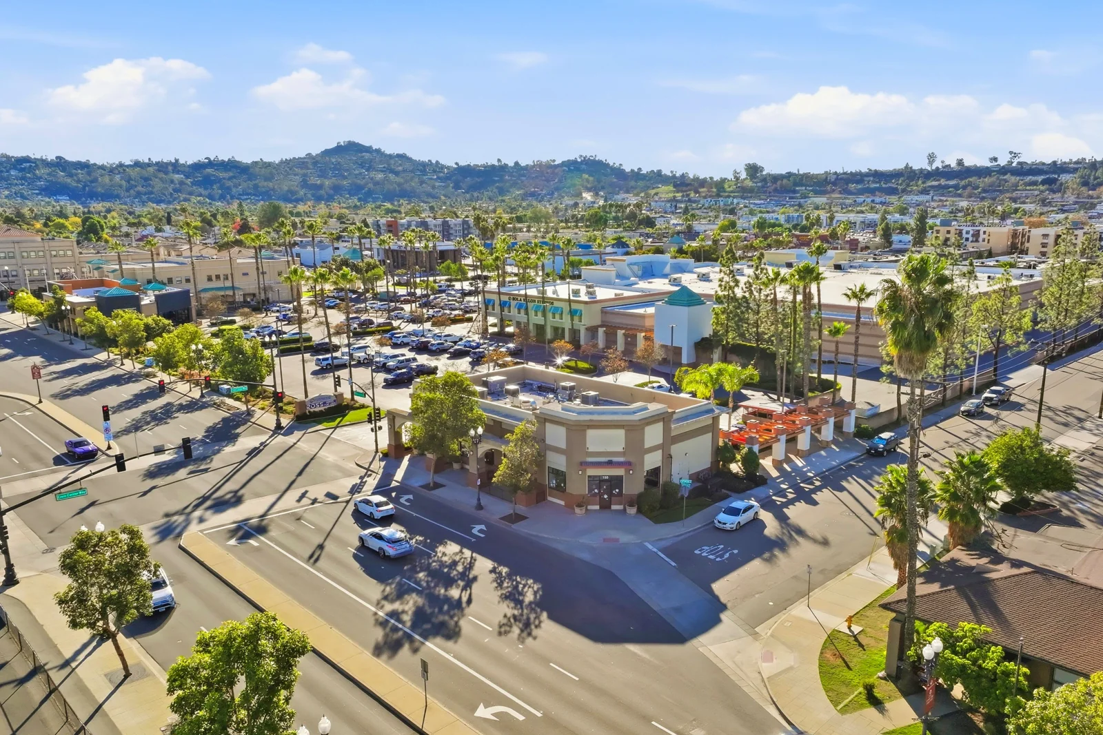 Retail in El Cajon, CA - photo 2 - El Cajon, CA