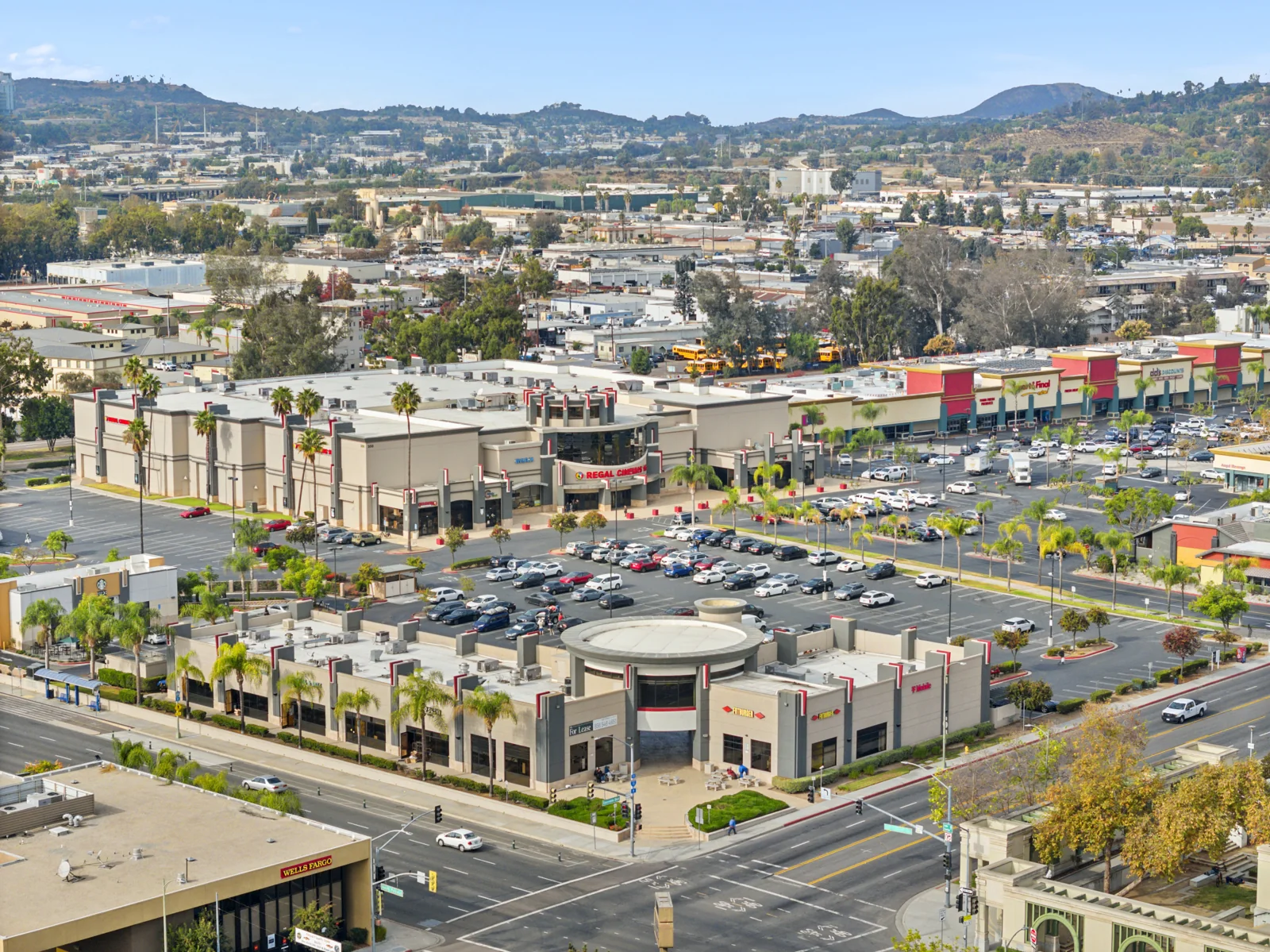 Signature Pavilion — Lease in Escondido, CA, photo 1 of 7