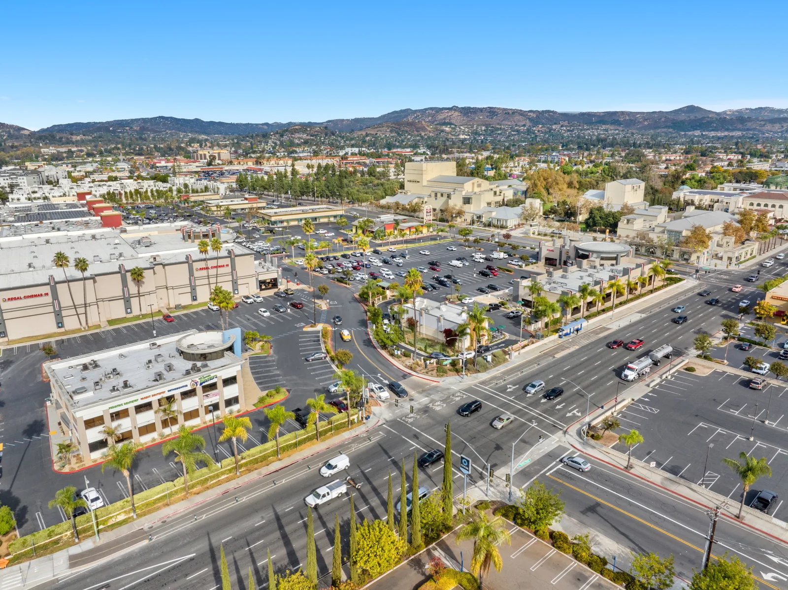 Signature Pavilion — Lease in Escondido, CA, photo 5 of 7