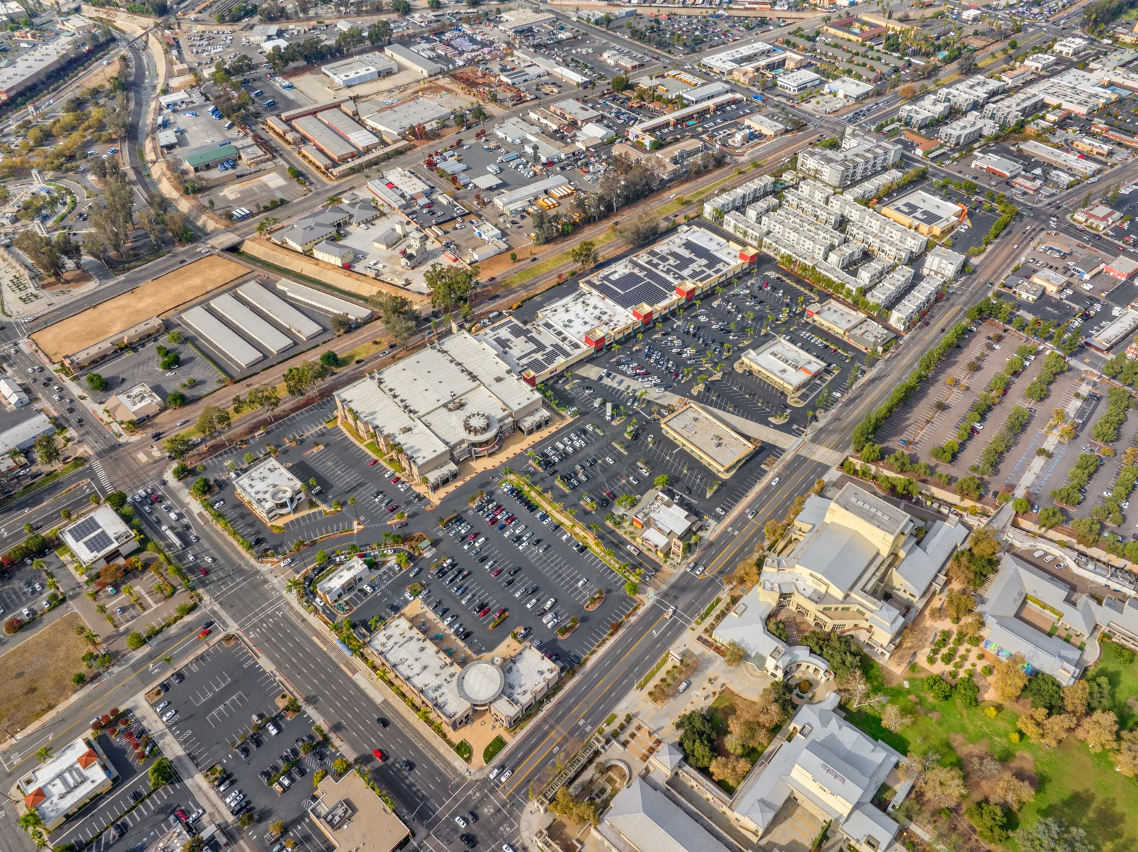 Signature Pavilion — Lease in Escondido, CA, photo 6 of 7