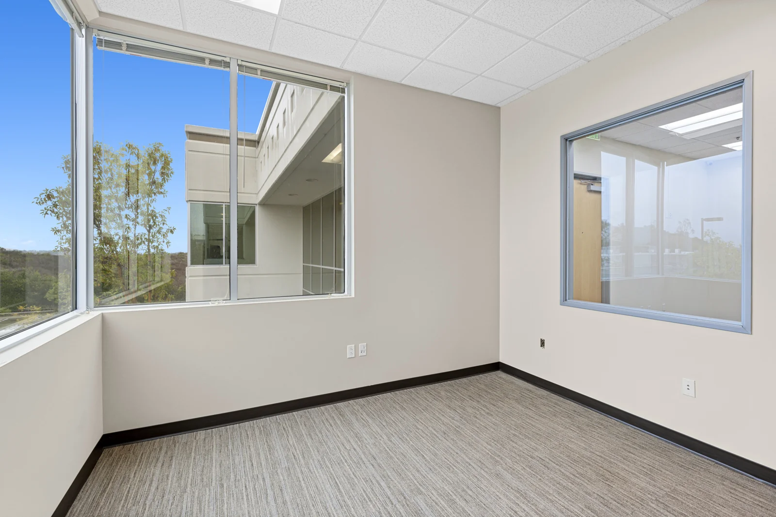 12975 Brookprinter Pl - photo 14 - Poway, CA