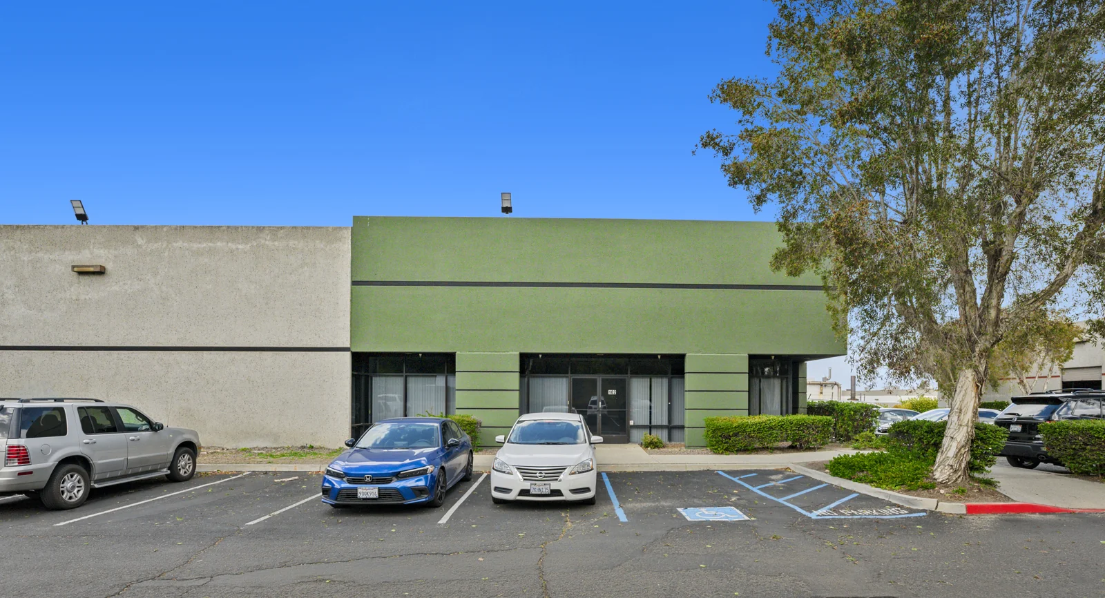 Industrial in Vista, CA — Lease in Vista, CA, photo 2 of 5