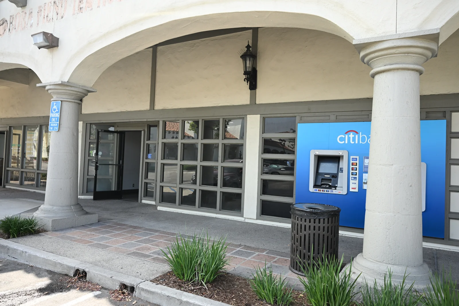Retail in Rancho Cucamonga, CA — Lease in Rancho Cucamonga, CA, photo 4 of 8
