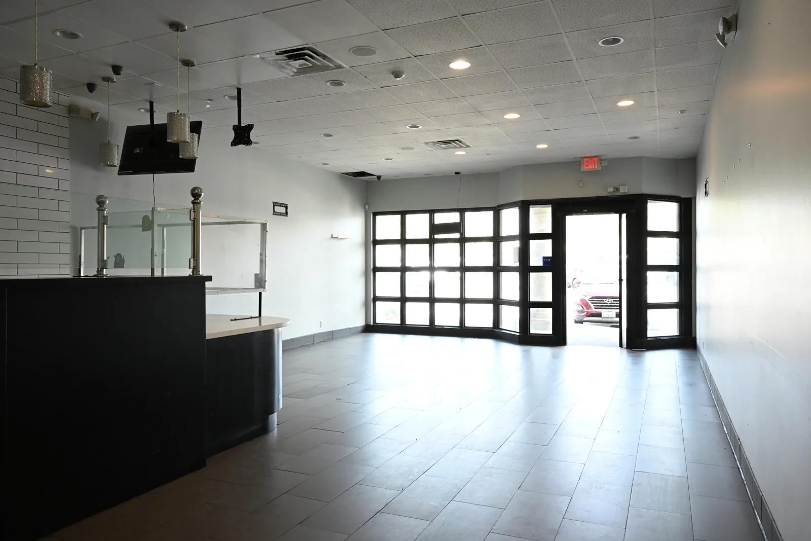 Retail in Rancho Cucamonga, CA — Lease in Rancho Cucamonga, CA, photo 6 of 8