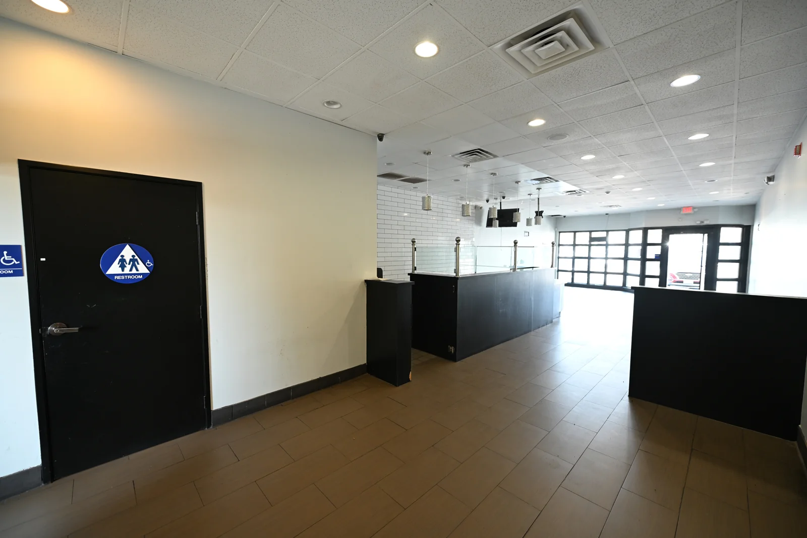 Retail in Rancho Cucamonga, CA — Lease in Rancho Cucamonga, CA, photo 7 of 8