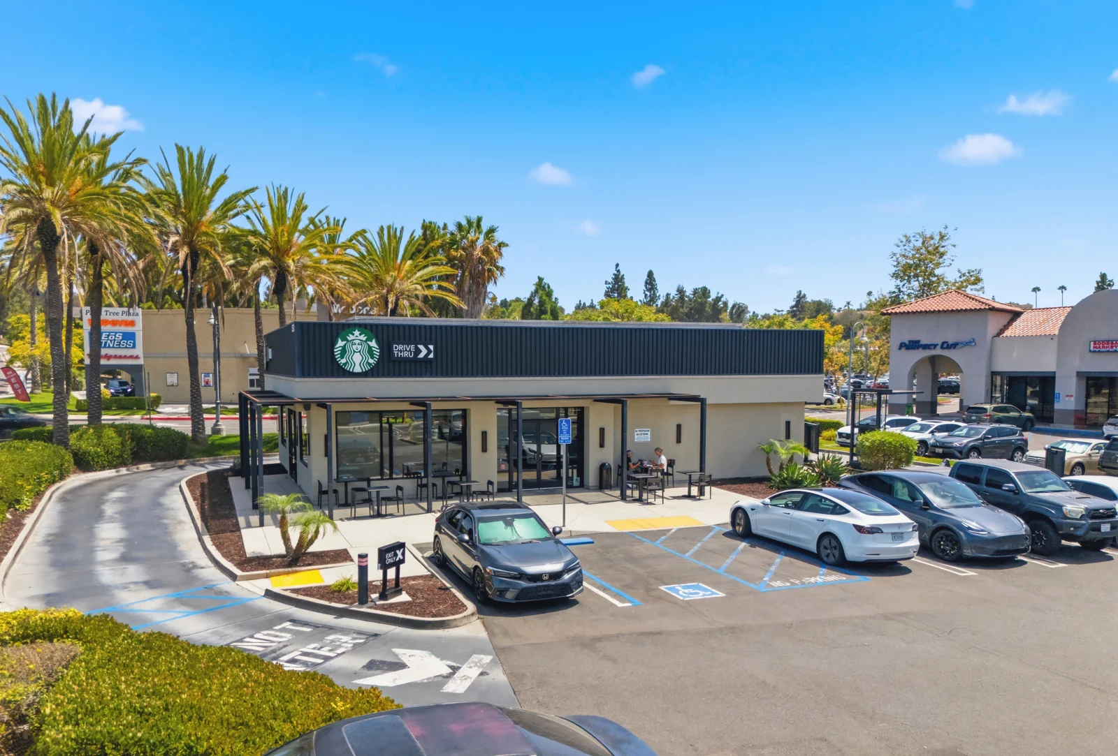 Palm Tree Plaza — Lease in Oceanside, CA, photo 7 of 8