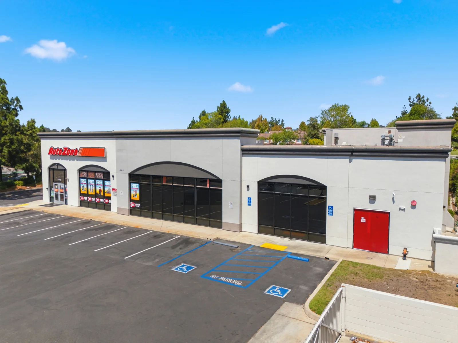 Palm Tree Plaza — Lease in Oceanside, CA, photo 8 of 8