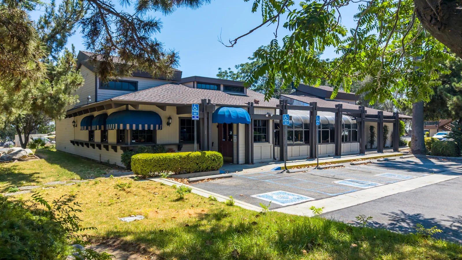 Retail in Rancho Cucamonga, CA — Lease in Rancho Cucamonga, CA, photo 8 of 8