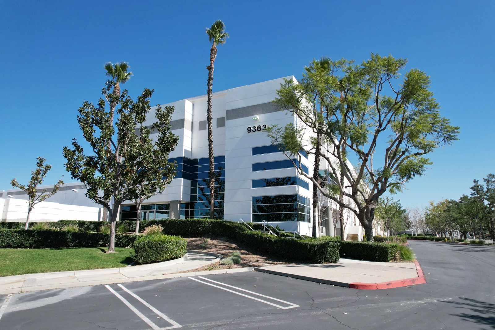 Immediate Occupancy — Lease in Rancho Cucamonga, CA, photo 4 of 4