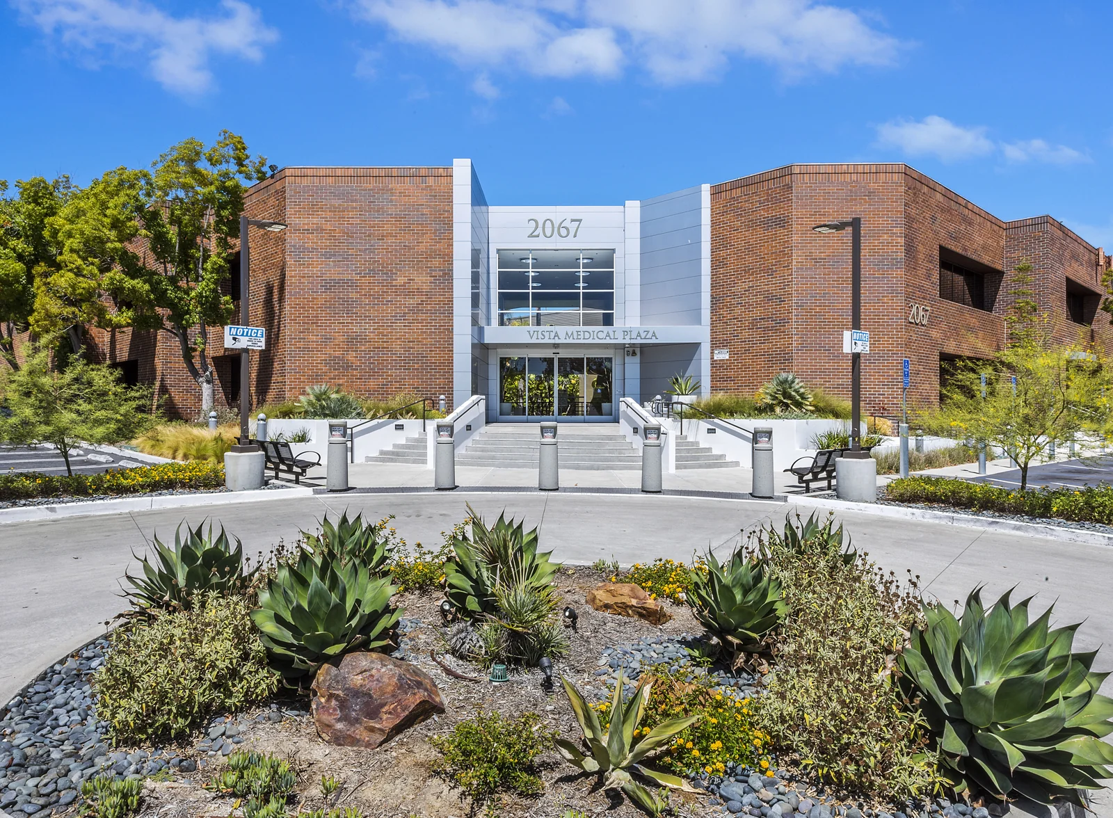 Vista Medical Plaza