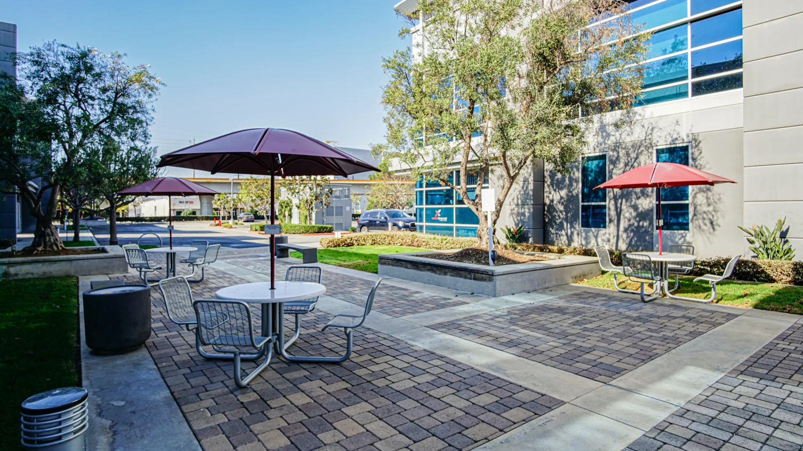 The Edge — Lease in El Segundo, CA, photo 3 of 8