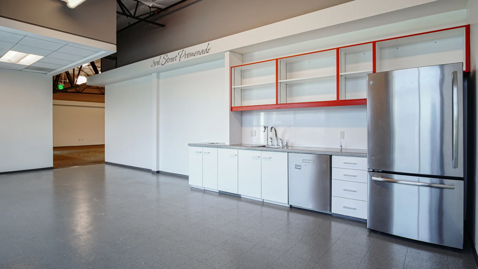 The Edge — Lease in El Segundo, CA, photo 6 of 8