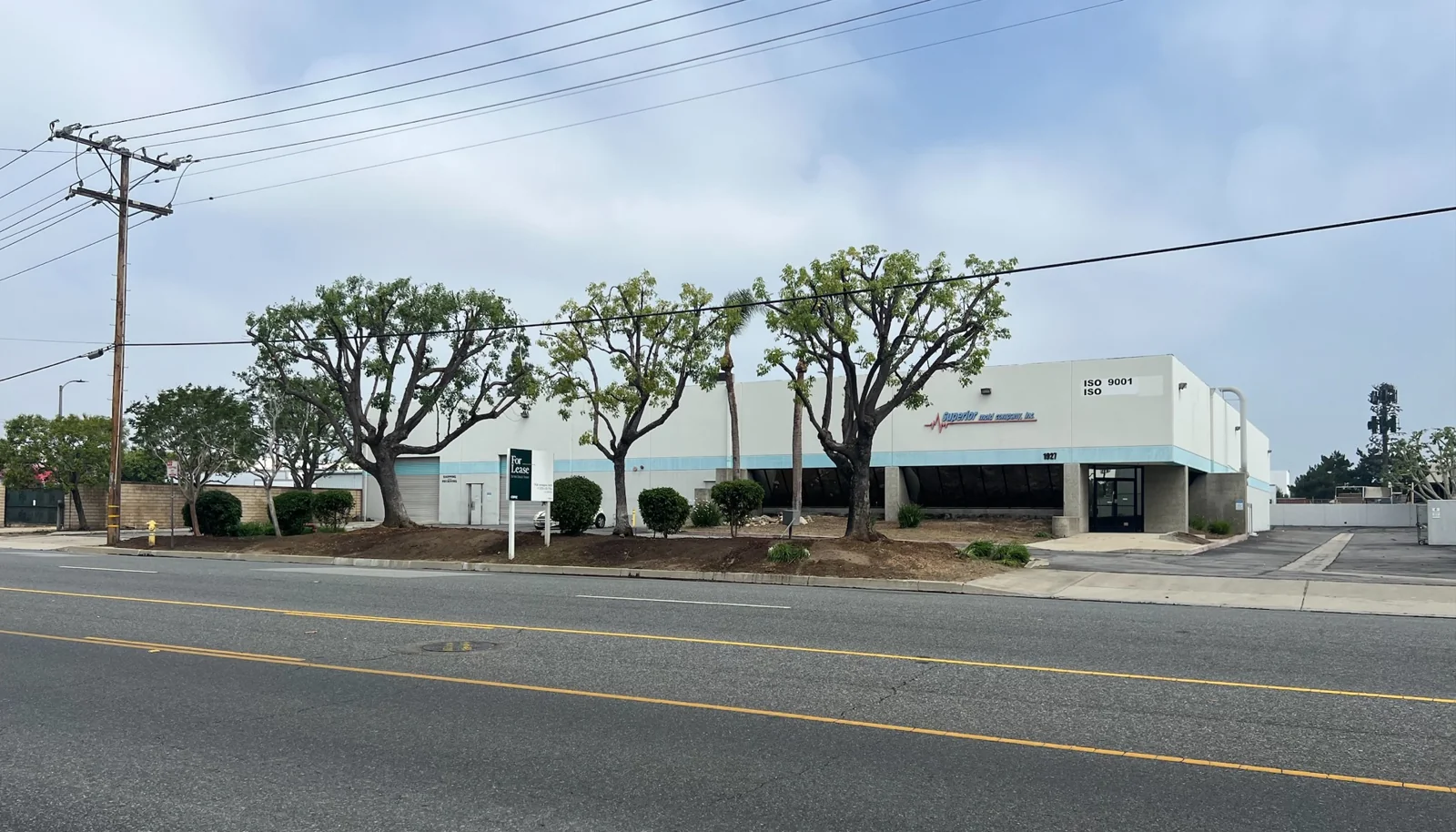 ±25,030 SF Industrial