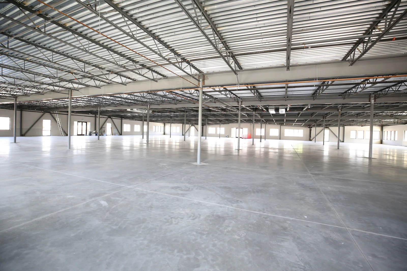 Office in Ontario, CA — Lease in Ontario, CA, photo 2 of 2