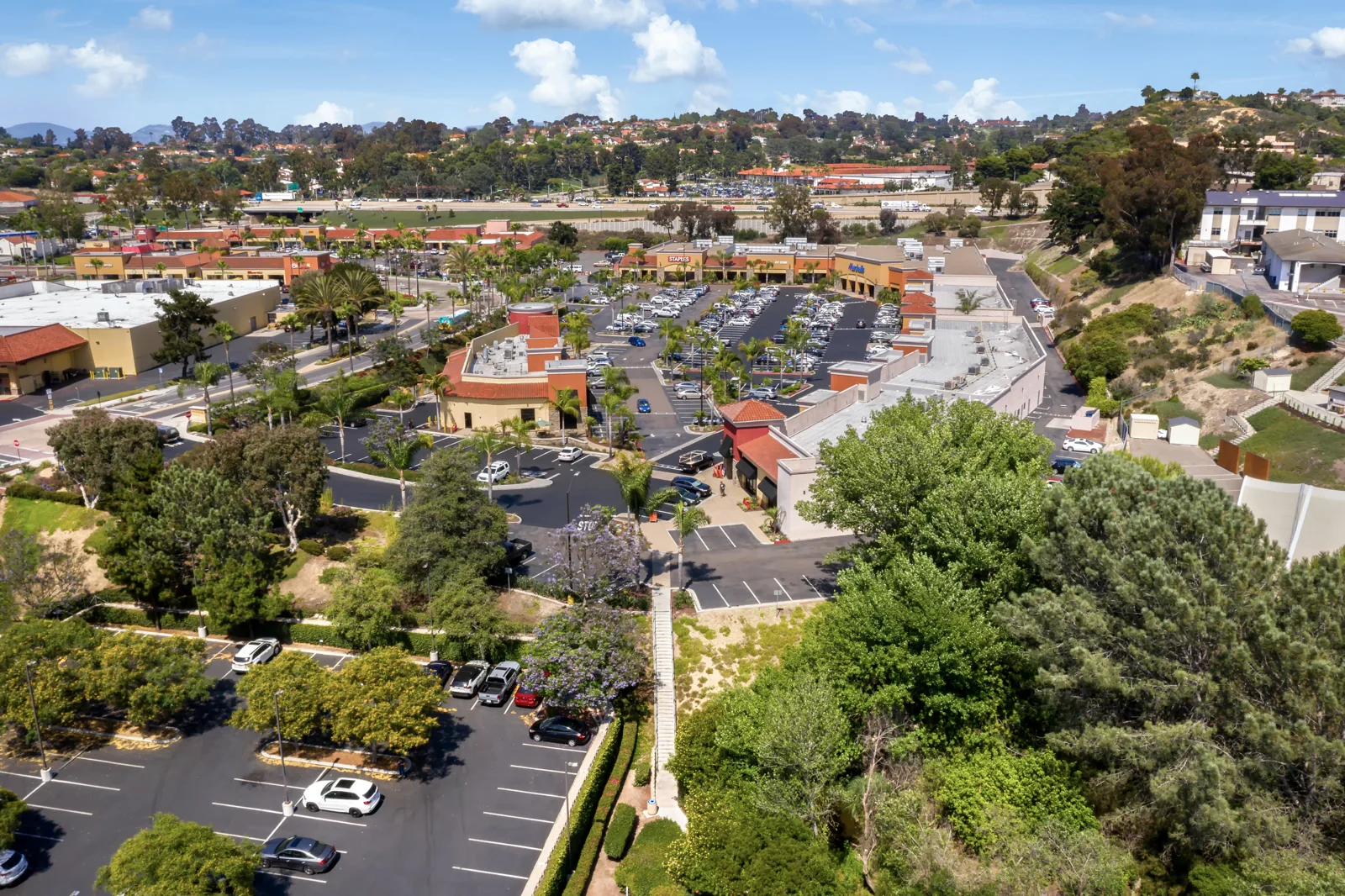 Solana Crossing — Lease in Solana Beach, CA, photo 4 of 8