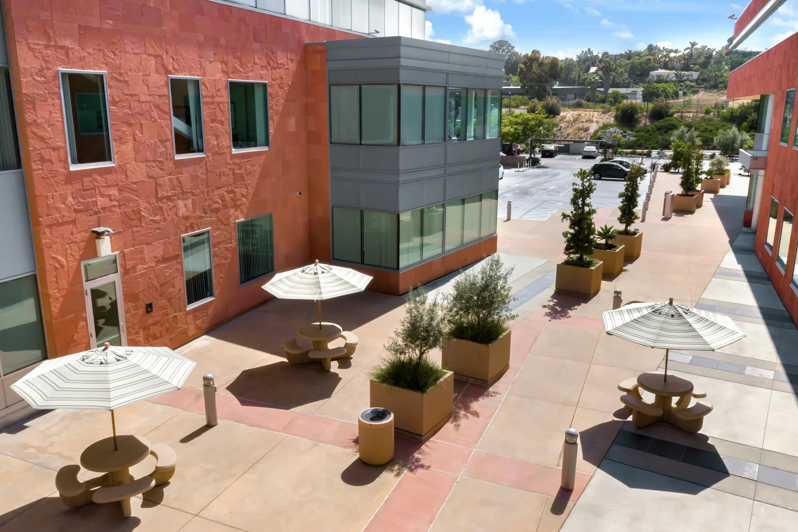 Solana Crossing — Lease in Solana Beach, CA, photo 5 of 8