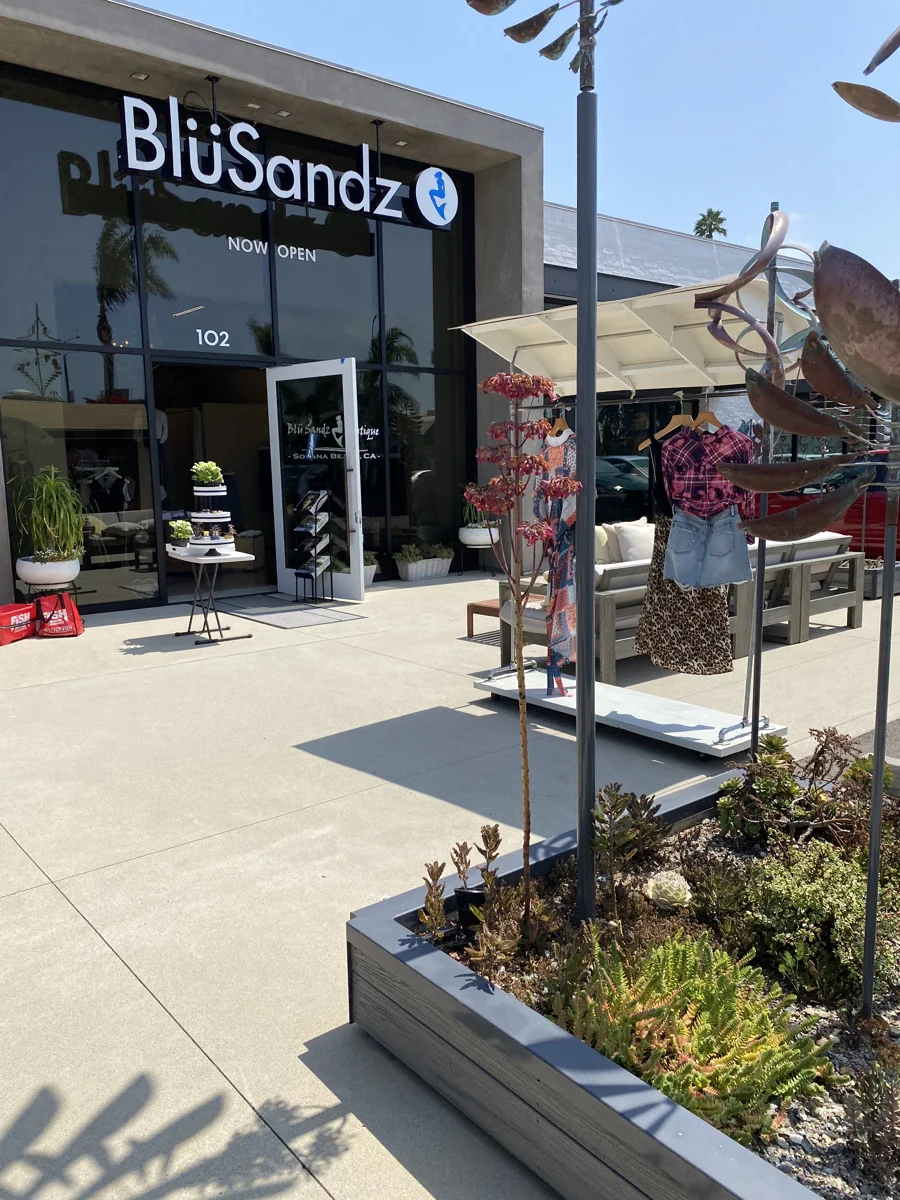 Retail in Solana Beach, CA — Lease in Solana Beach, CA, photo 3 of 8
