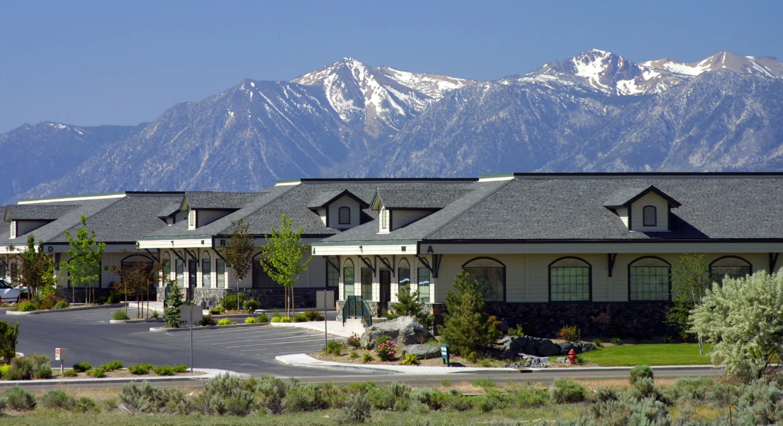 Parkway Professional Center — Lease in Carson City, NV, photo 1 of 2
