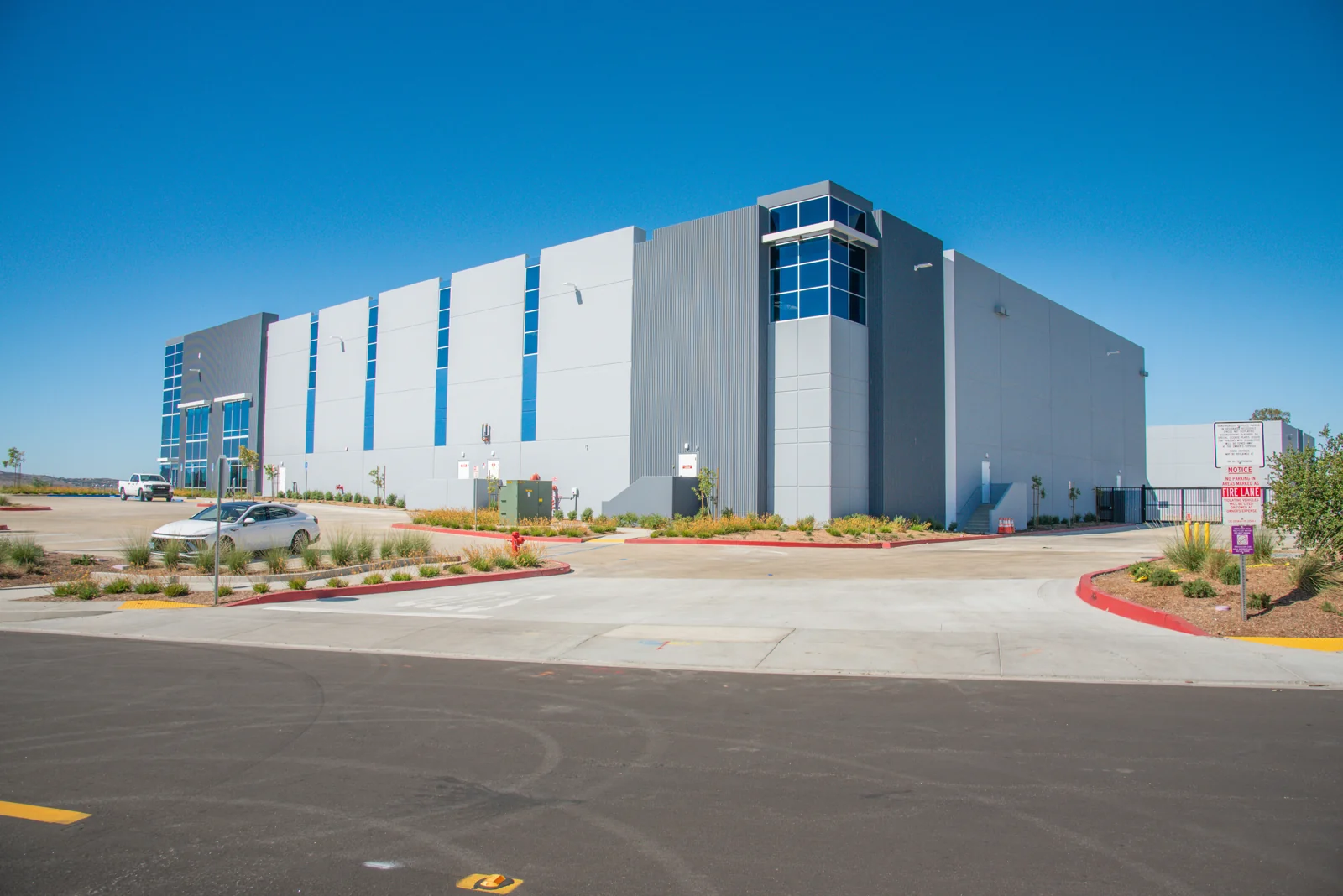 LogistiCenter® at Irvine I — Lease in Irvine, CA, photo 2 of 8