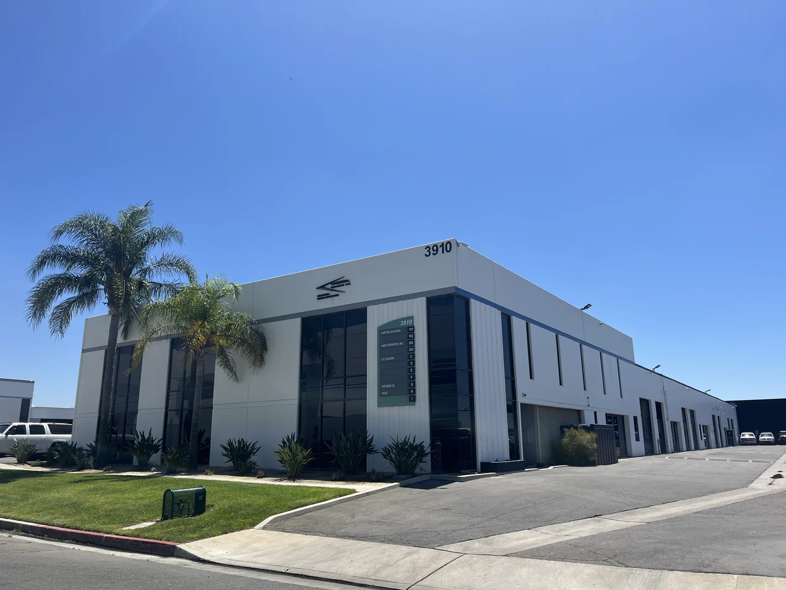 Industrial in Anaheim, CA — Sale in Anaheim, CA, photo 3 of 8