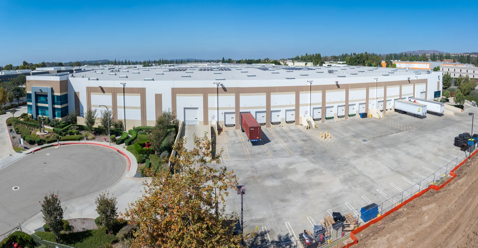 Saturn/Nasa Business Center — Lease in Brea, CA, photo 2 of 3