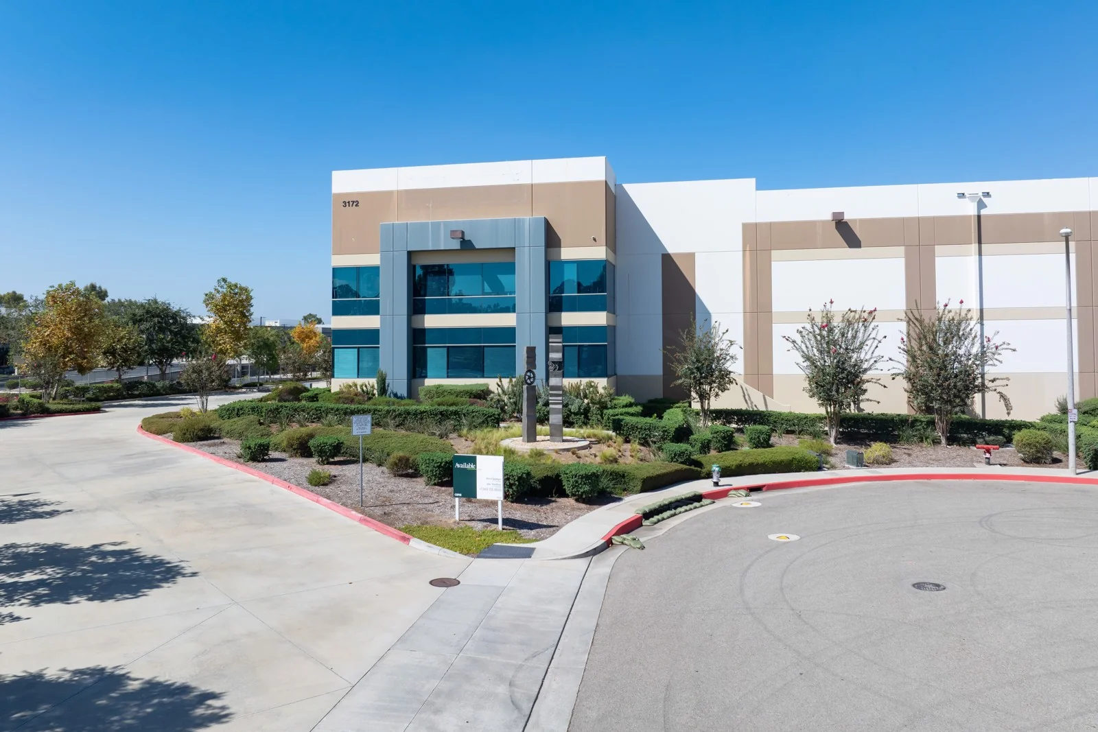 Saturn/Nasa Business Center — Lease in Brea, CA, photo 3 of 3