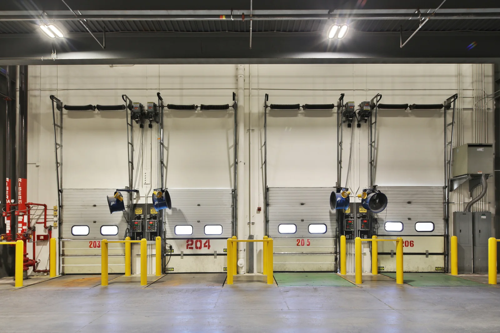 Antelope Valley Distribution Center — Lease in Lancaster, CA, photo 7 of 8