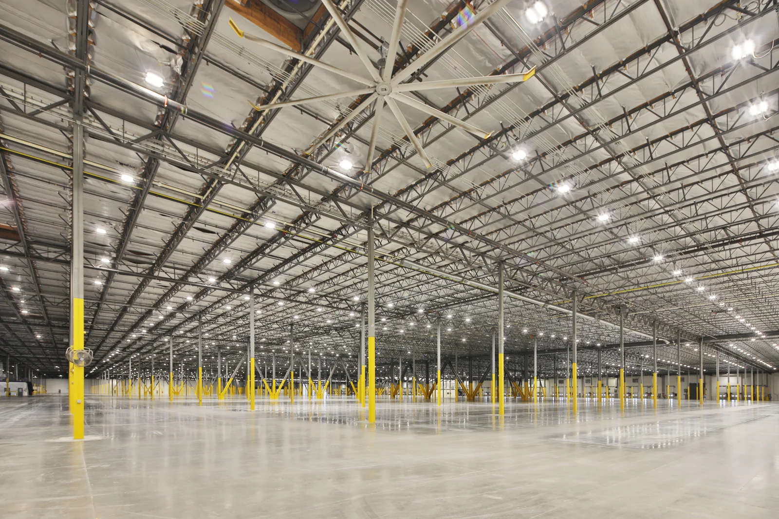 Antelope Valley Distribution Center — Lease in Lancaster, CA, photo 8 of 8