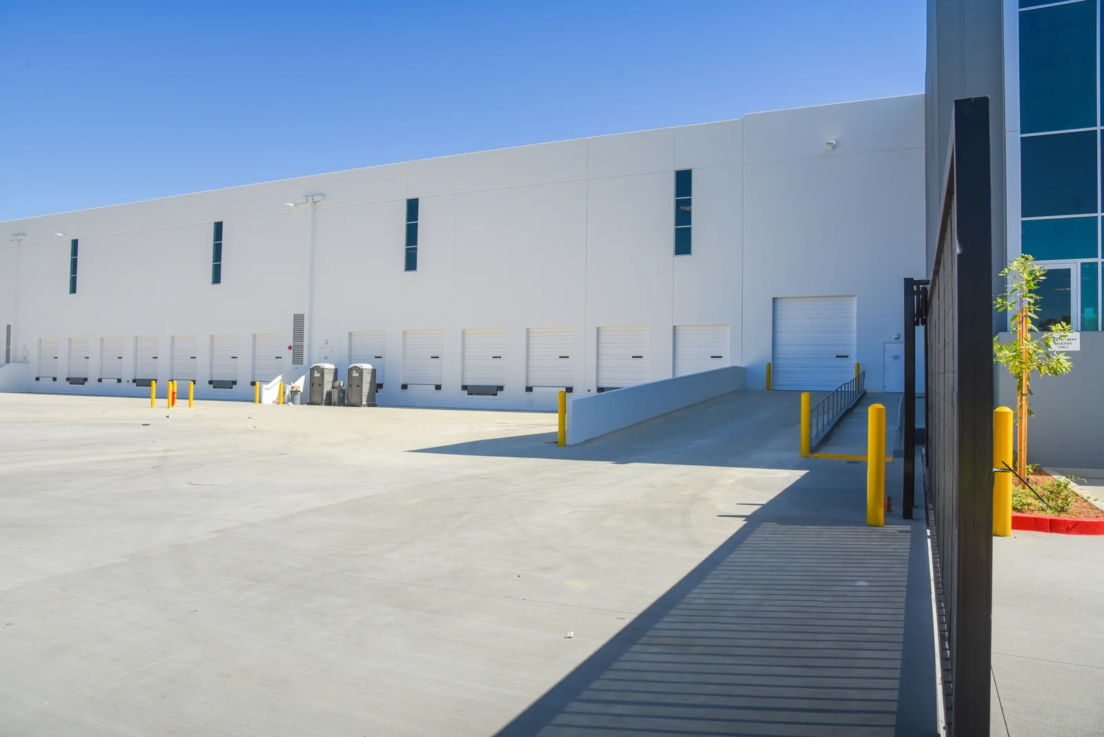 9th Street Irvine — Lease in Irvine, CA, photo 4 of 8