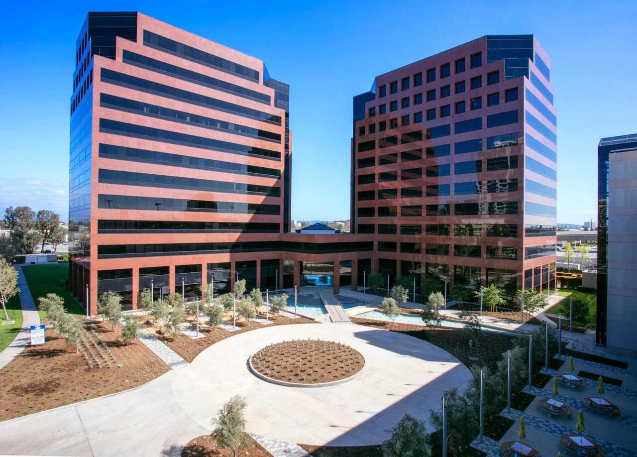 Griffin Towers — Lease in Santa Ana, CA, photo 1 of 7