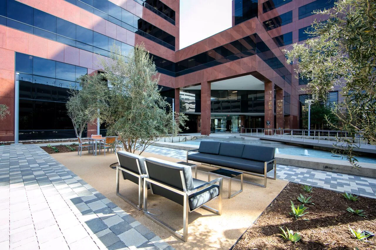 Griffin Towers — Lease in Santa Ana, CA, photo 3 of 7