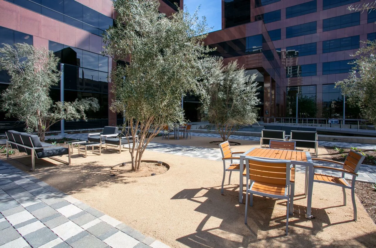 Griffin Towers — Lease in Santa Ana, CA, photo 6 of 7
