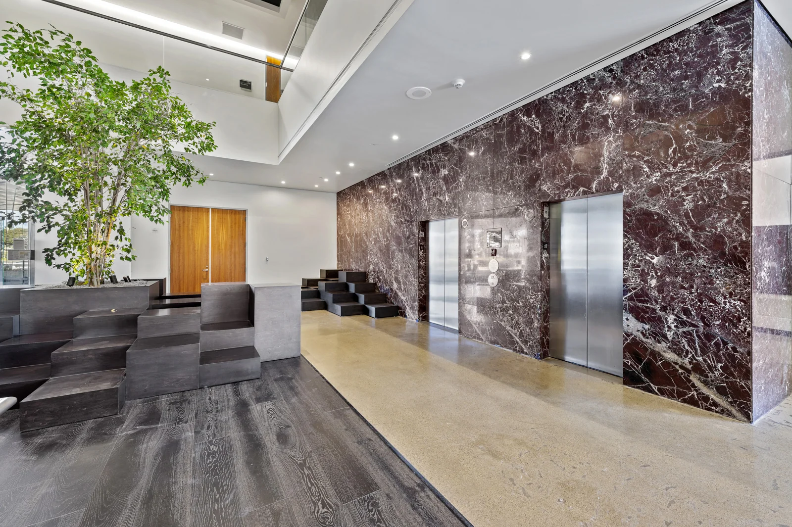 Koll Center Newport — Lease in Newport Beach, CA, photo 4 of 8