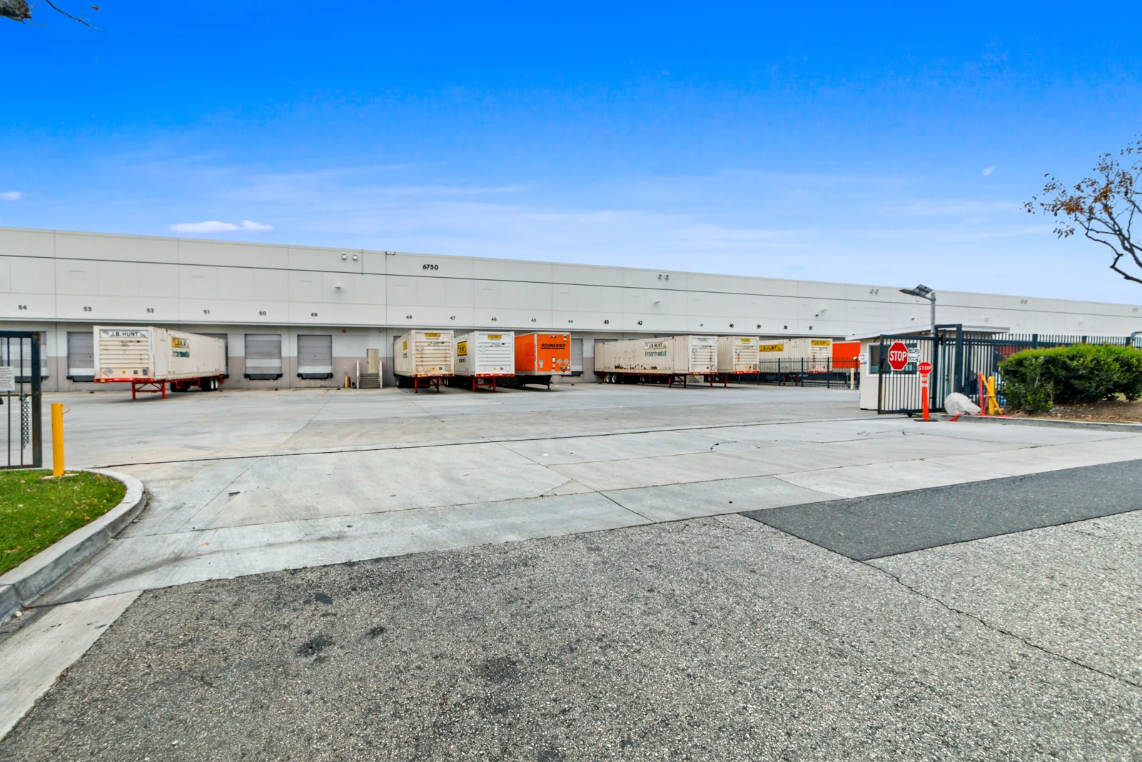 Mid-Counties Distribution Center - photo 4 - Buena Park, CA