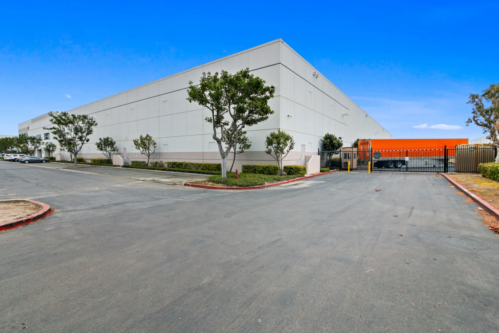 Mid-Counties Distribution Center - photo 5 - Buena Park, CA