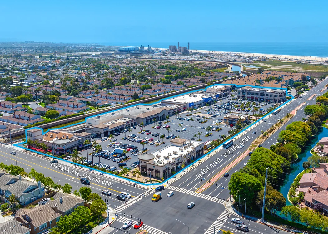 For Lease: Beach Promenade 2,000 - 28,000 SF — Lease in Huntington Beach, CA, photo 1 of 8
