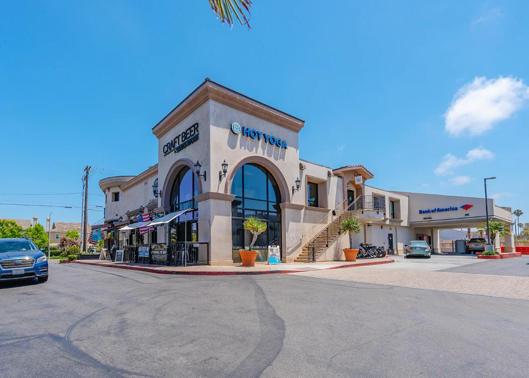 For Lease: Beach Promenade 2,000 - 28,000 SF — Lease in Huntington Beach, CA, photo 6 of 8