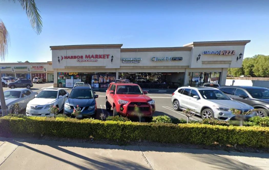 Harbour Pointe Shopping Center - NWC Bolsa Chica &… — Lease in Huntington Beach, CA, photo 5 of 7