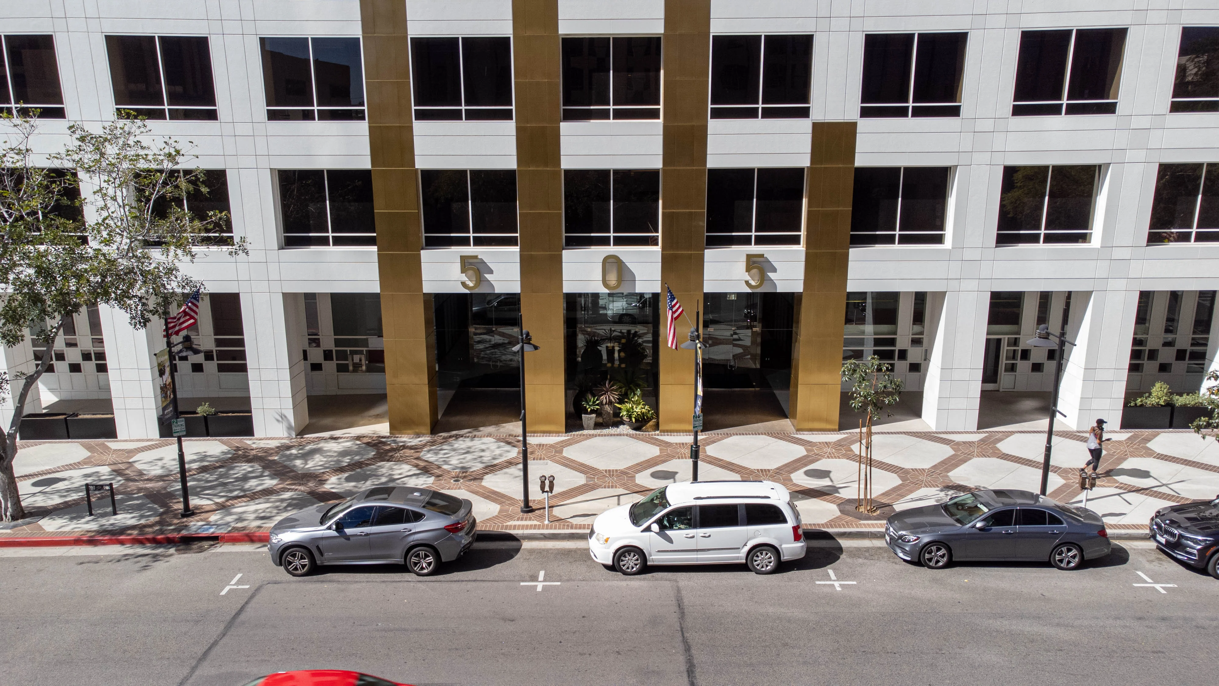 505 N Brand — Lease in Glendale, CA, photo 3 of 7