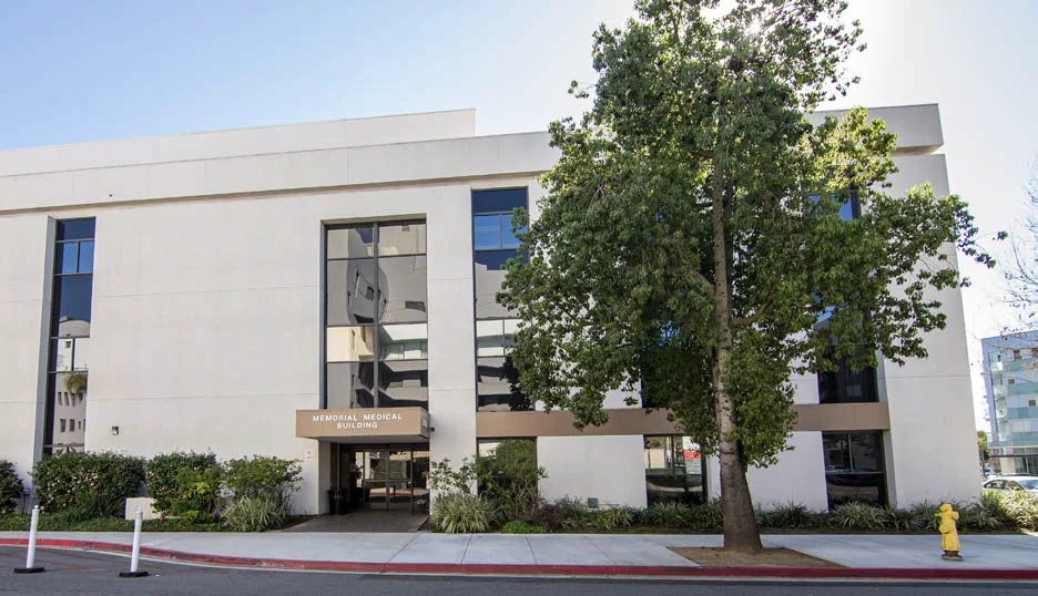 Glendale Memorial Building — Lease in Glendale, CA, photo 3 of 7