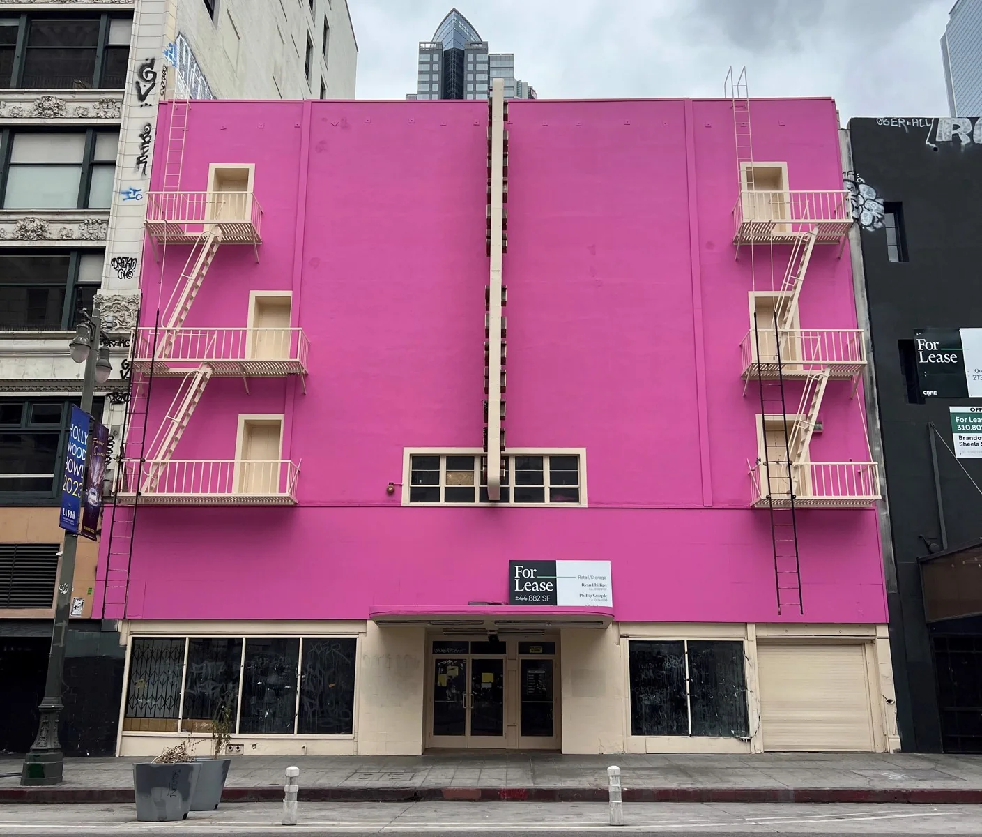 Retail in Los Angeles, CA