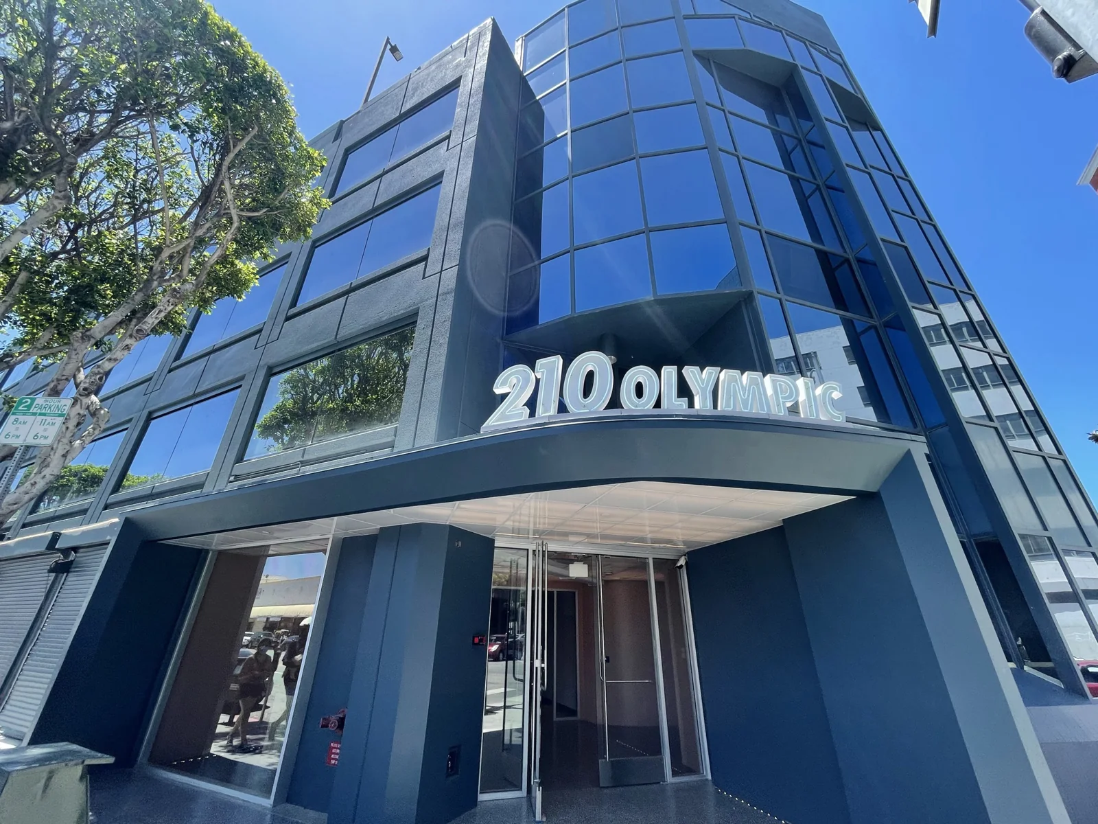 210 E Olympic — Lease in Los Angeles, CA, photo 2 of 5