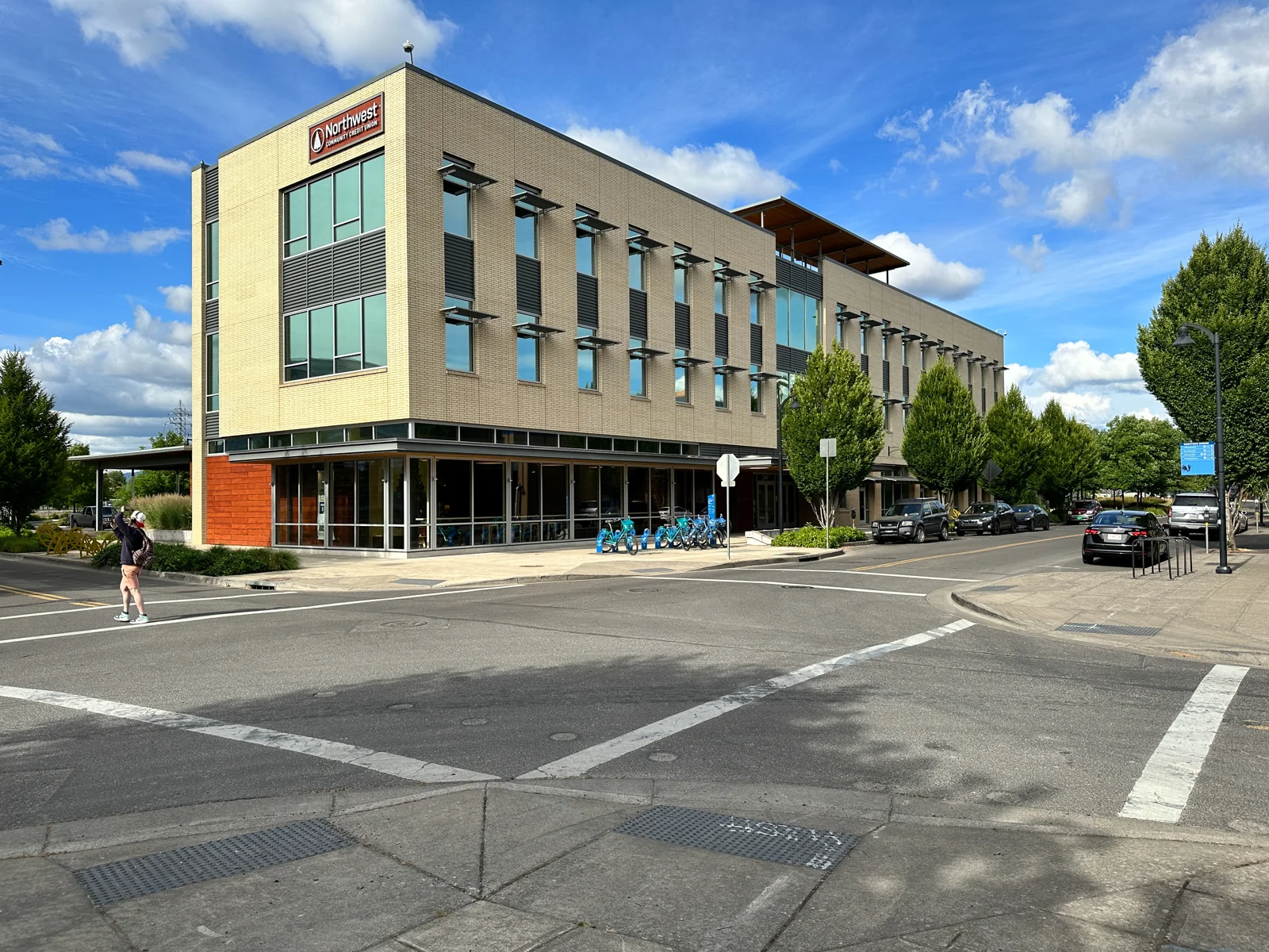 Office in Eugene, OR — Lease in Eugene, OR, photo 1 of 4