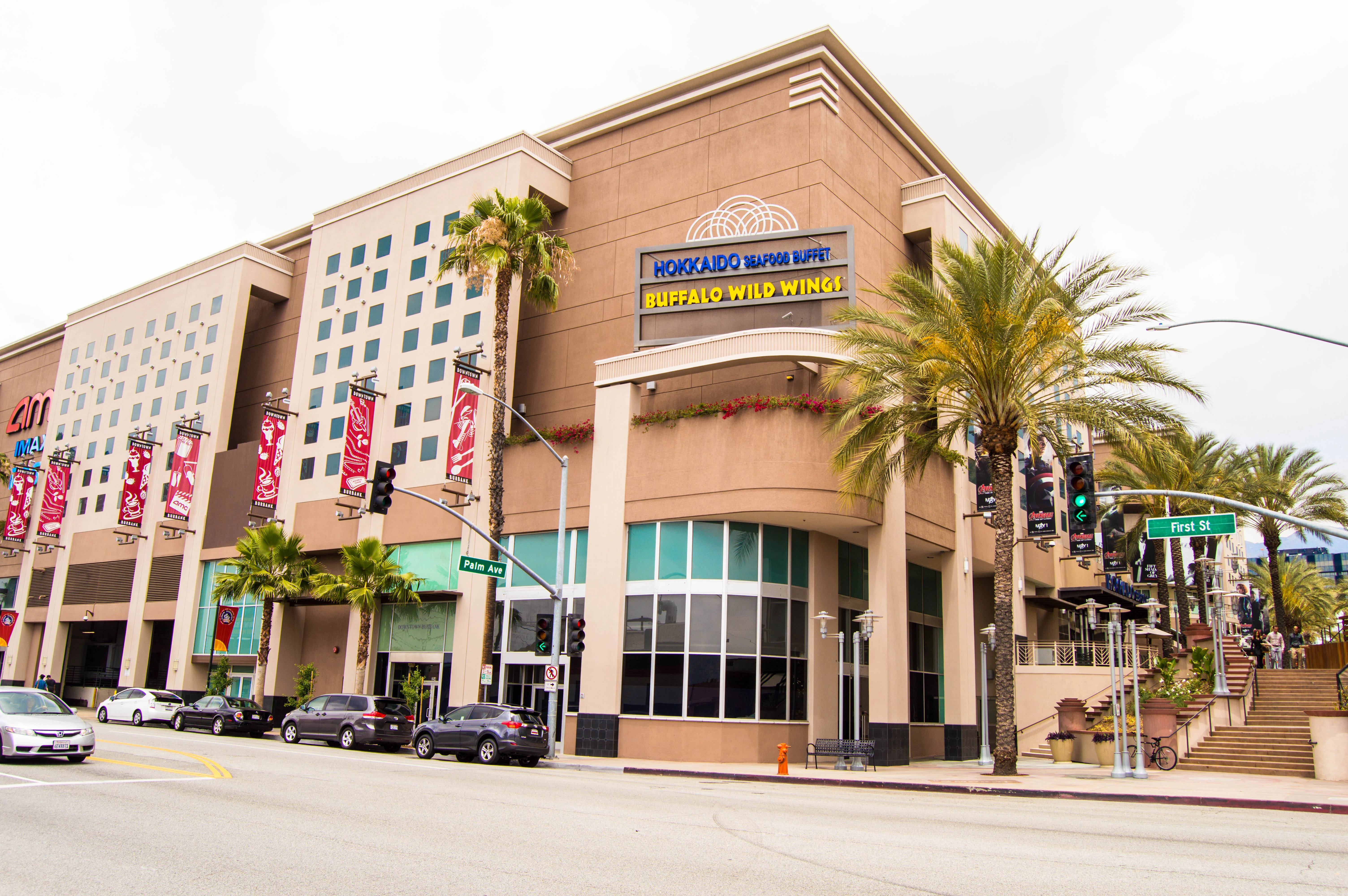 Burbank Entertainment Village — Lease in Burbank, CA, photo 3 of 7