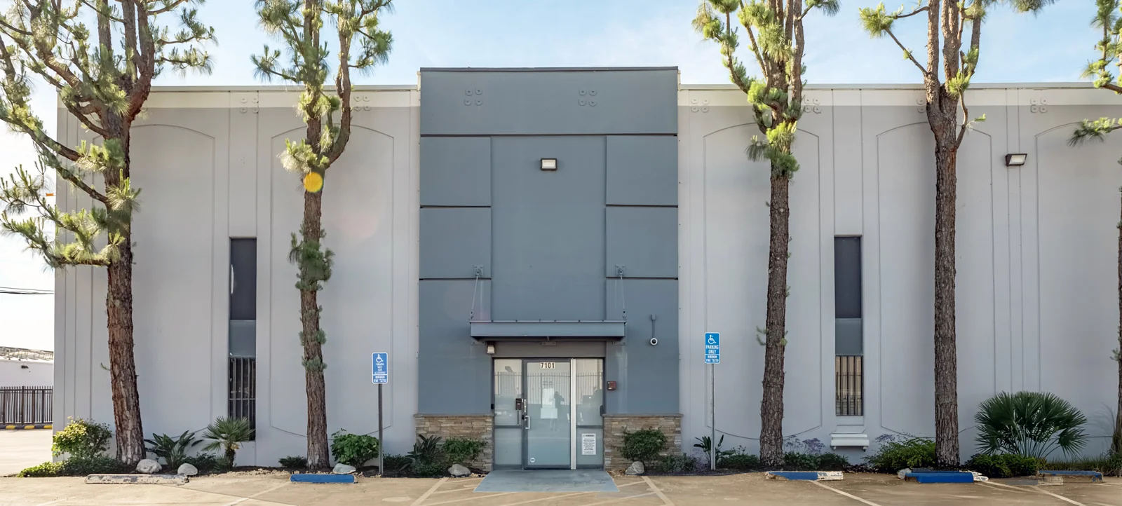 Industrial in North Hollywood, CA — Lease in North Hollywood, CA, photo 5 of 8