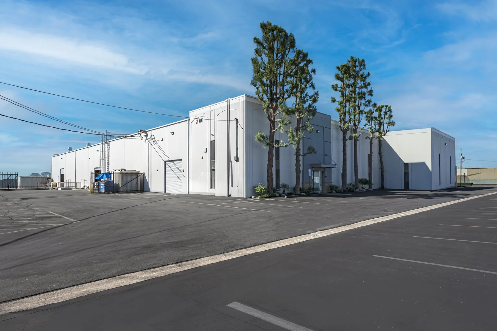 Industrial in North Hollywood, CA — Lease in North Hollywood, CA, photo 6 of 8