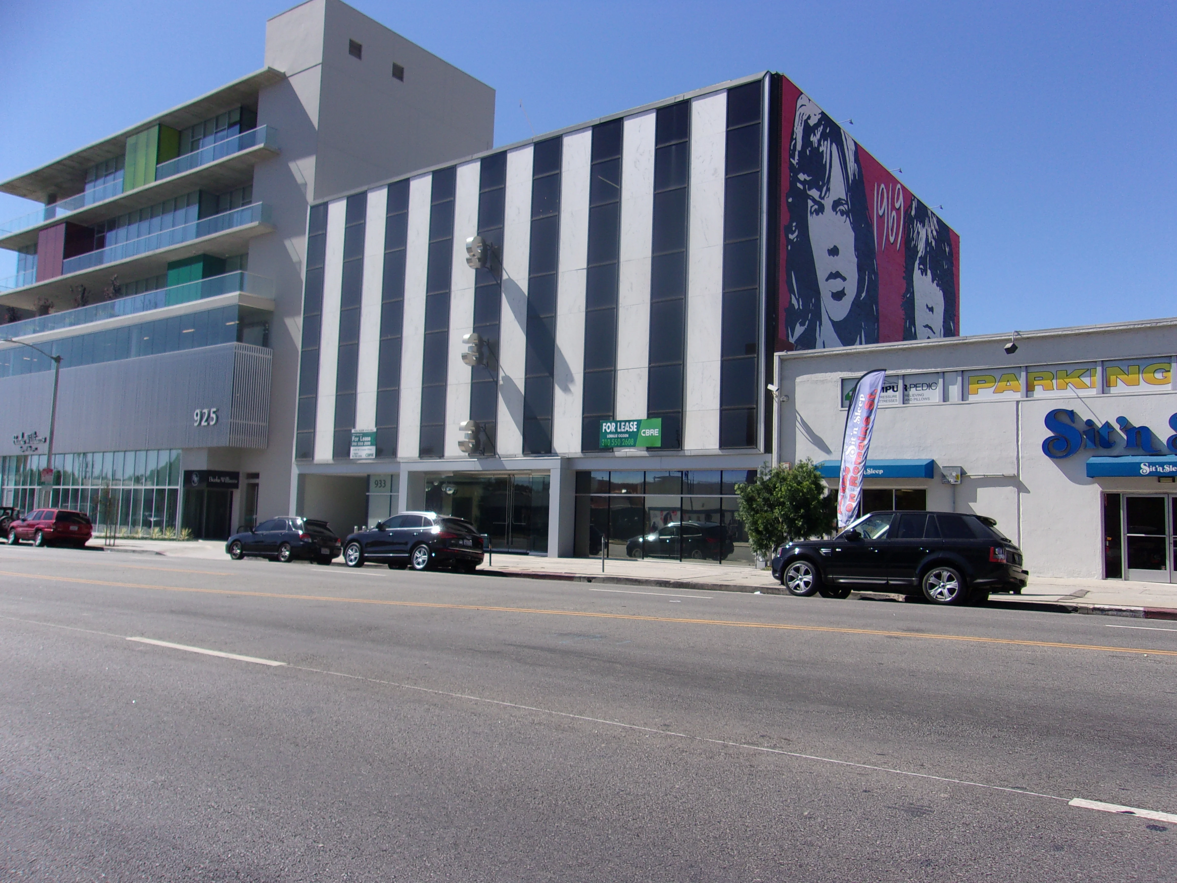 933 N La Brea — Lease in West Hollywood, CA, photo 2 of 2