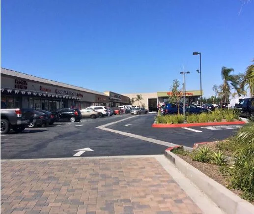 Carson Shopping Center — Lease in Carson, CA, photo 1 of 3