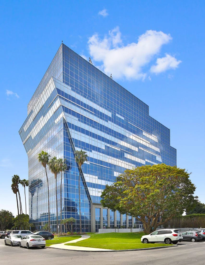 Pacific Pointe — Lease in Gardena, CA, photo 1 of 3