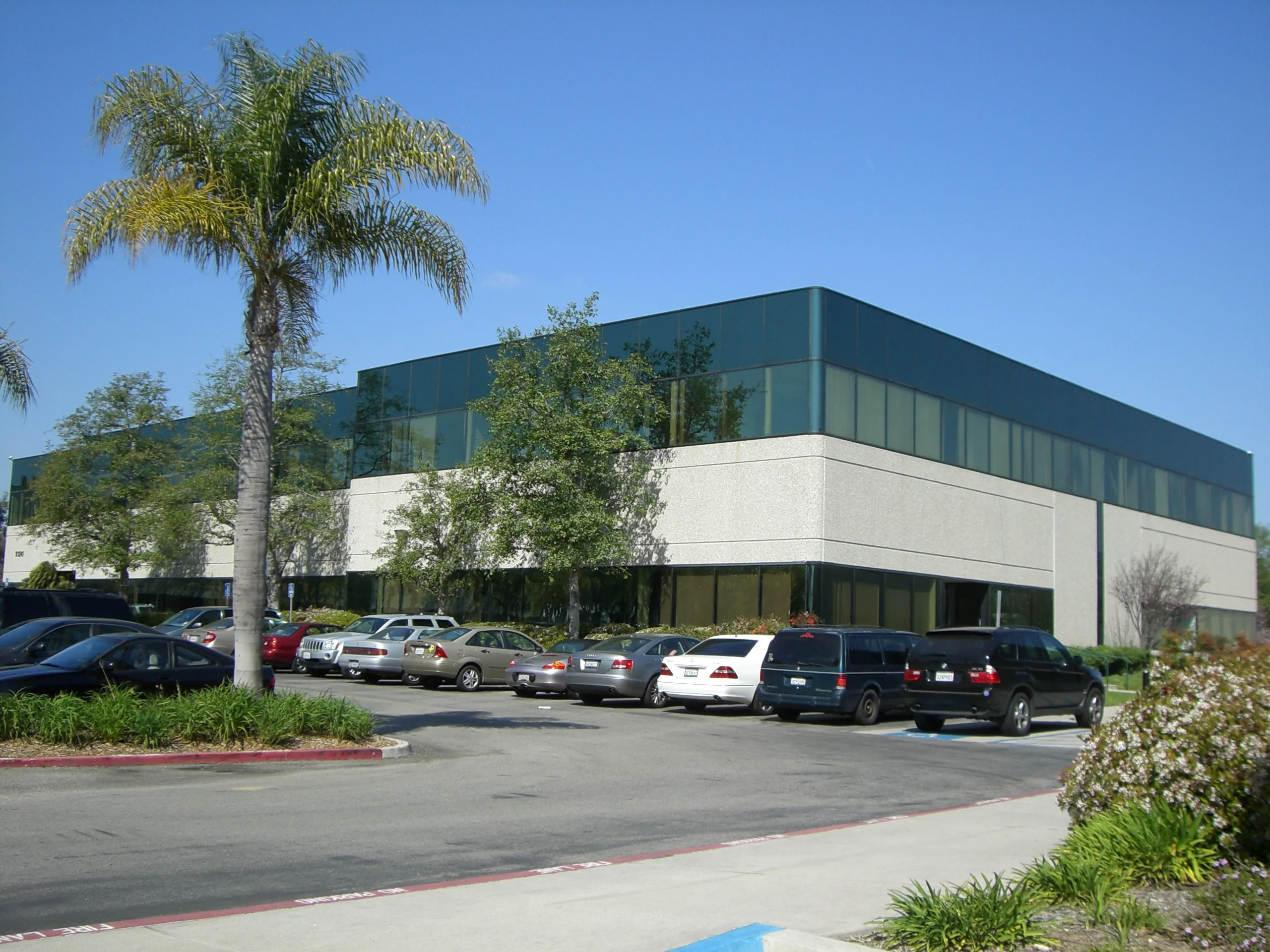 Torrance Center South 2 — Lease in Torrance, CA, photo 1 of 2